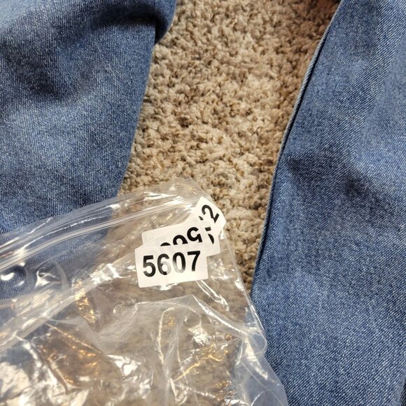 Levis 505 Jeans Mens 42x32 Regular Straight Denim Dark Wash - Picture 5 of 5